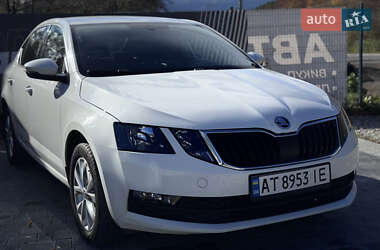 Лифтбек Skoda Octavia 2019 в Ивано-Франковске