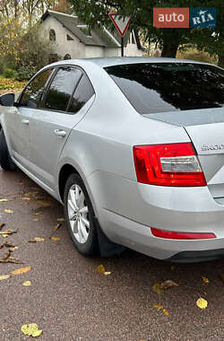 Ліфтбек Skoda Octavia 2013 в 
