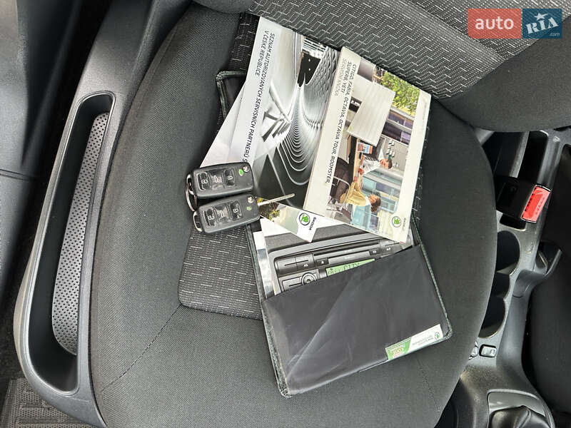 Универсал Skoda Octavia 2011 в Луцке фото 25 Универсал Skoda Octavia 2011 в Луцке