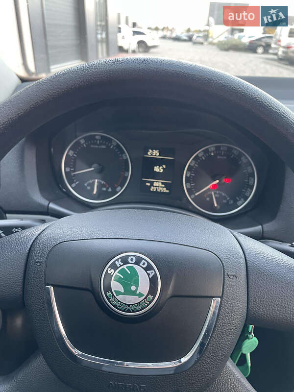 Лифтбек Skoda Octavia 2009 в Мукачево