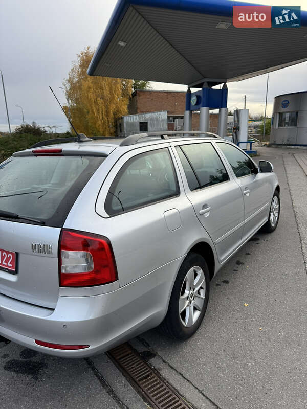 Универсал Skoda Octavia 2009 в Великой Багачке фото 12 Универсал Skoda Octavia 2009 в Великой Багачке