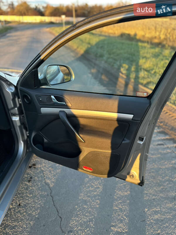 Універсал Skoda Octavia 2009 в Львові