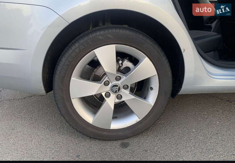 Універсал Skoda Octavia 2014 в Одесі