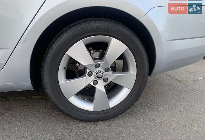 Універсал Skoda Octavia 2014 в Одесі