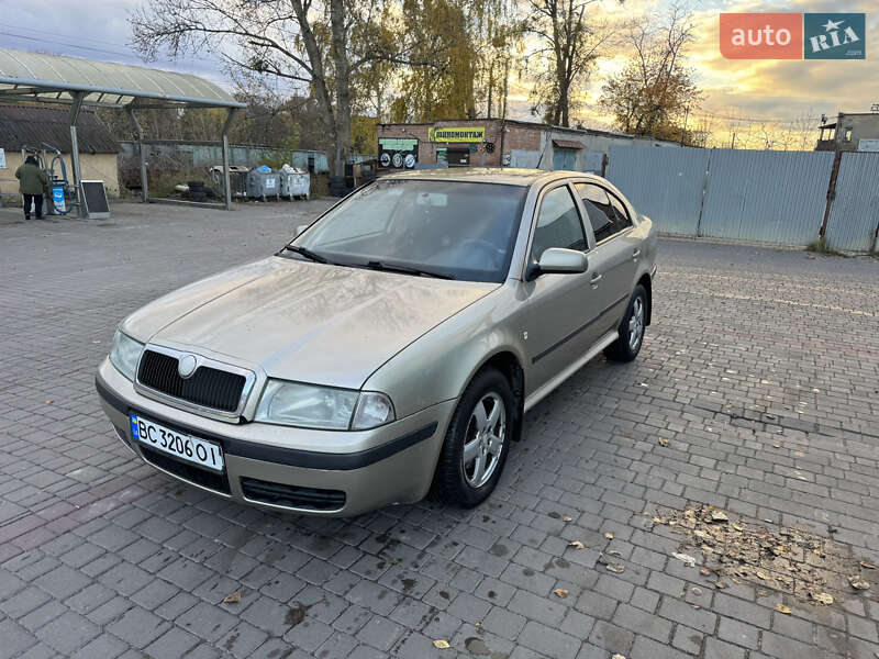 Лифтбек Skoda Octavia 2006 в Львове