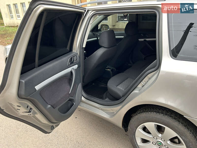 Универсал Skoda Octavia 2011 в Полтаве фото 14 Универсал Skoda Octavia 2011 в Полтаве