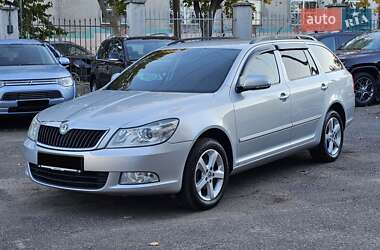Універсал Skoda Octavia 2012 в Одесі