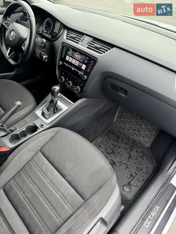 Универсал Skoda Octavia 2018 в Буче