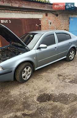 Лифтбек Skoda Octavia 2003 в Кропивницком