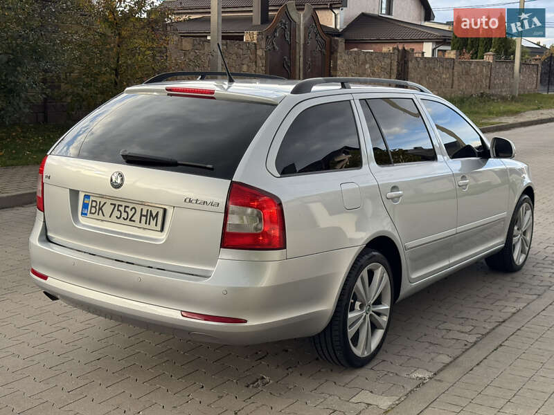 Универсал Skoda Octavia 2012 в Ровно