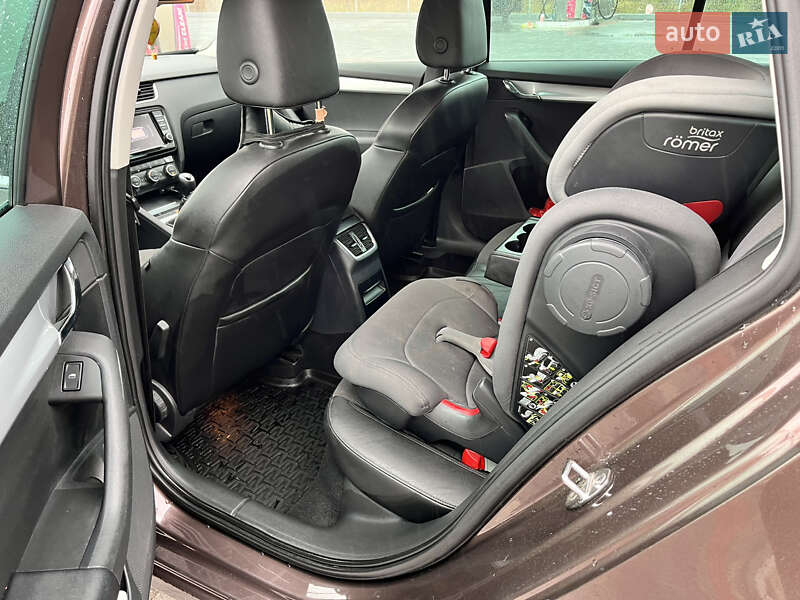 Универсал Skoda Octavia 2015 в Хусте