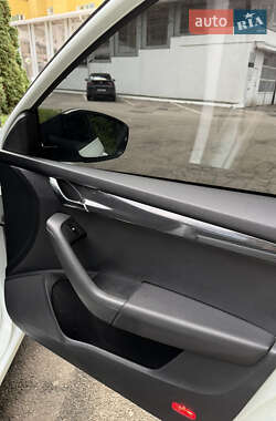 Універсал Skoda Octavia 2015 в  фото 39 Універсал Skoda Octavia 2015 в