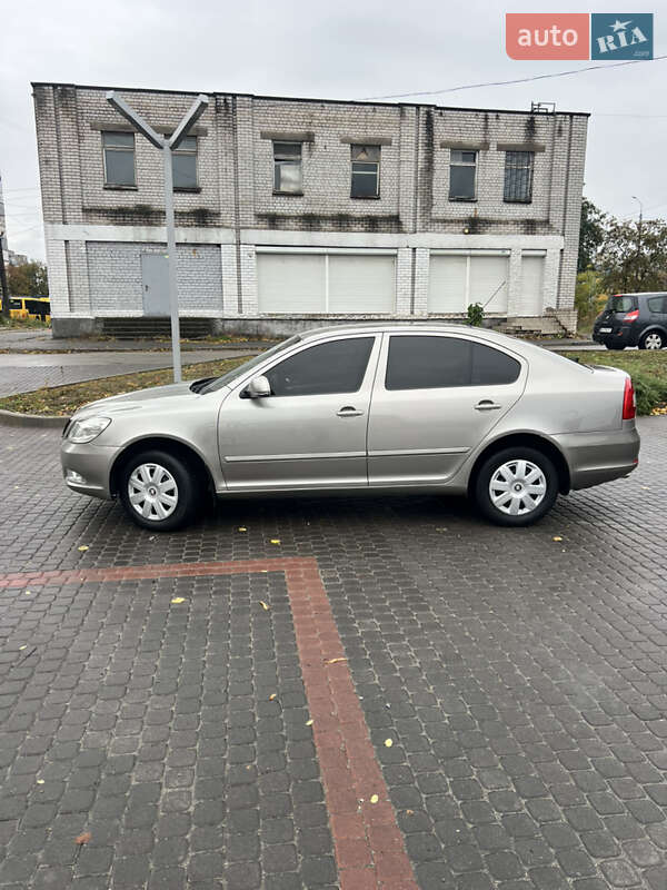 Лифтбек Skoda Octavia 2009 в Днепре фото 2 Лифтбек Skoda Octavia 2009 в Днепре