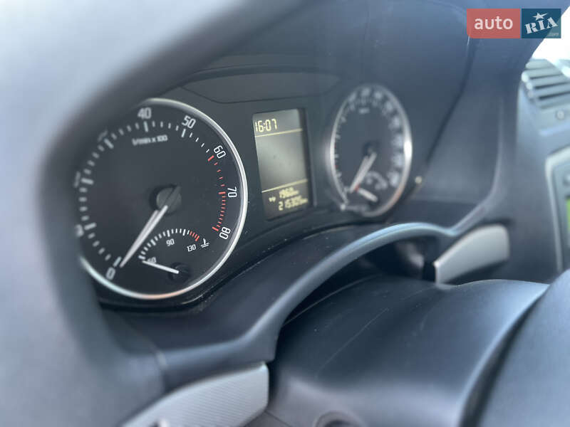 Лифтбек Skoda Octavia 2011 в Днепре