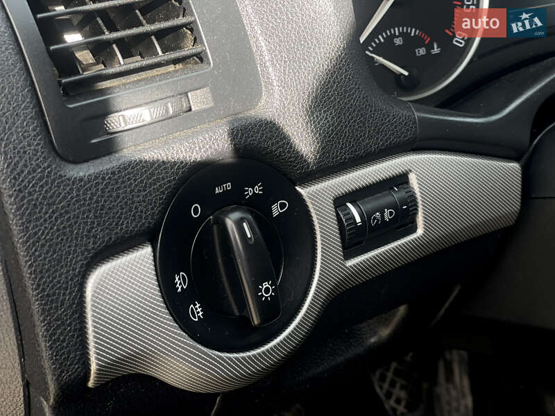 Универсал Skoda Octavia 2010 в Львове фото 27 Универсал Skoda Octavia 2010 в Львове