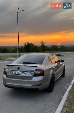 Лифтбек Skoda Octavia 2013 в Днепре