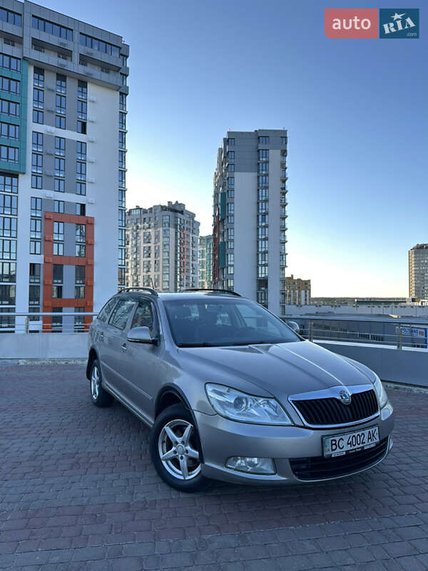 Skoda Octavia 2012 Skoda Octavia 2012