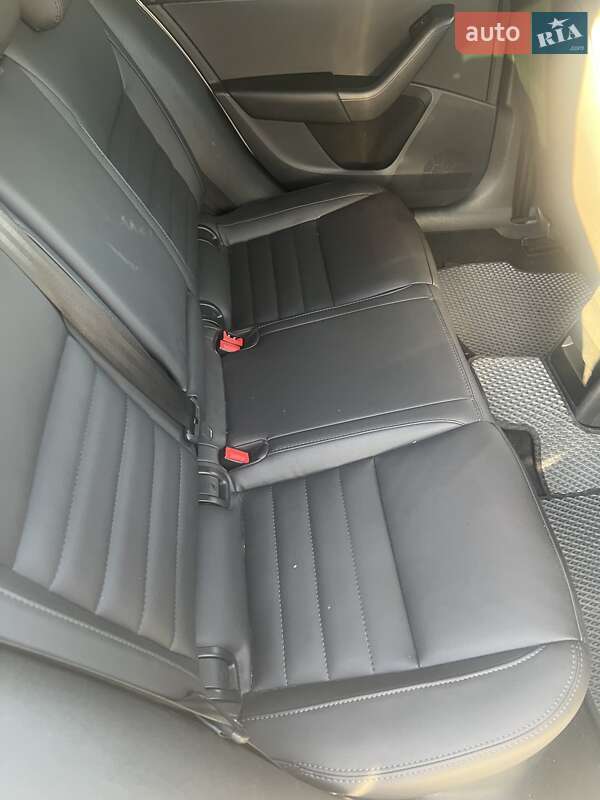 Універсал Skoda Octavia 2019 в Києві фото 13 Універсал Skoda Octavia 2019 в Києві