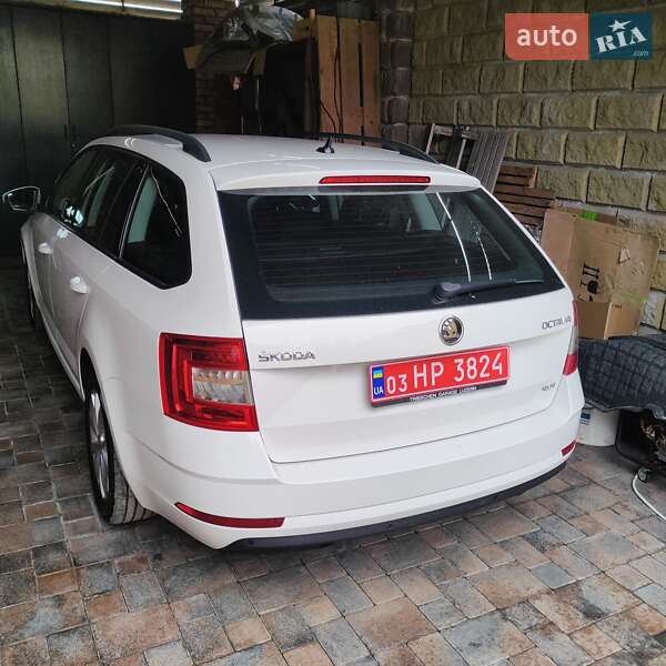 Универсал Skoda Octavia 2018 в Ровно