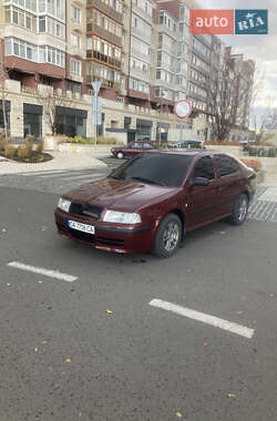 Лифтбек Skoda Octavia 1998 в Умани