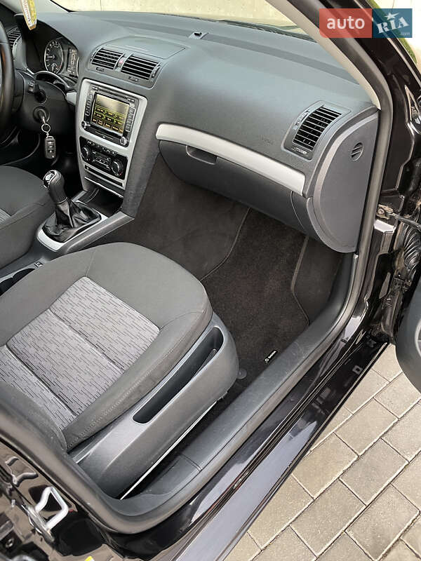 Универсал Skoda Octavia 2011 в Ровно фото 57 Универсал Skoda Octavia 2011 в Ровно