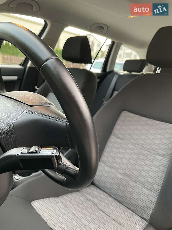 Универсал Skoda Octavia 2011 в Ровно фото 111 Универсал Skoda Octavia 2011 в Ровно