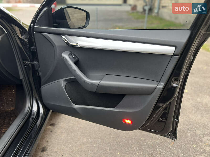 Универсал Skoda Octavia 2015 в Харькове