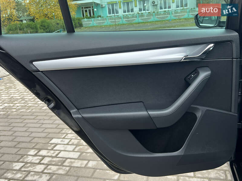 Универсал Skoda Octavia 2015 в Лопатине фото 19 Универсал Skoda Octavia 2015 в Лопатине