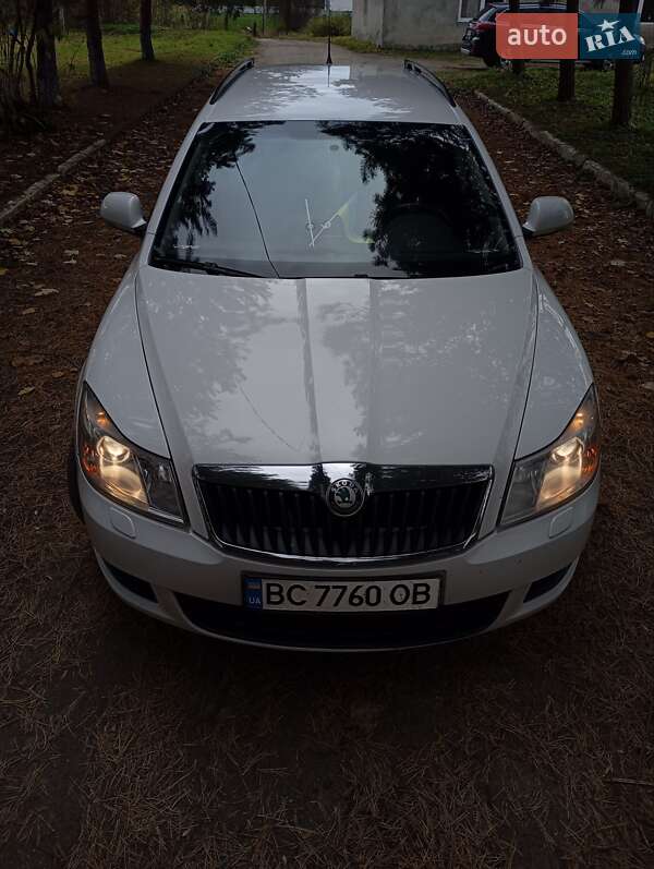 Универсал Skoda Octavia 2010 в Самборе фото 2 Универсал Skoda Octavia 2010 в Самборе