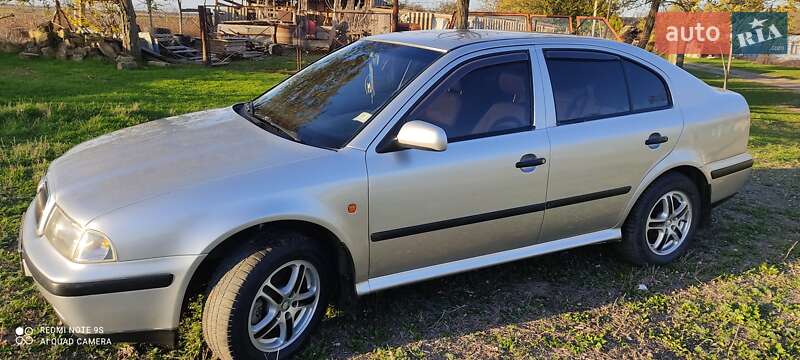 Лифтбек Skoda Octavia 1999 в Измаиле фото Лифтбек Skoda Octavia 1999 в Измаиле