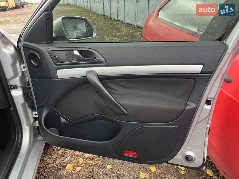 Лифтбек Skoda Octavia 2007 в Житомире