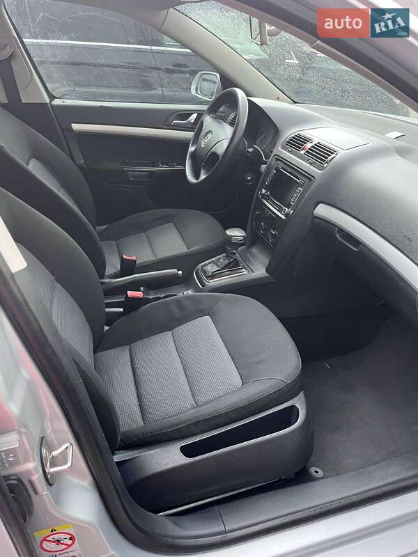 Лифтбек Skoda Octavia 2007 в Житомире