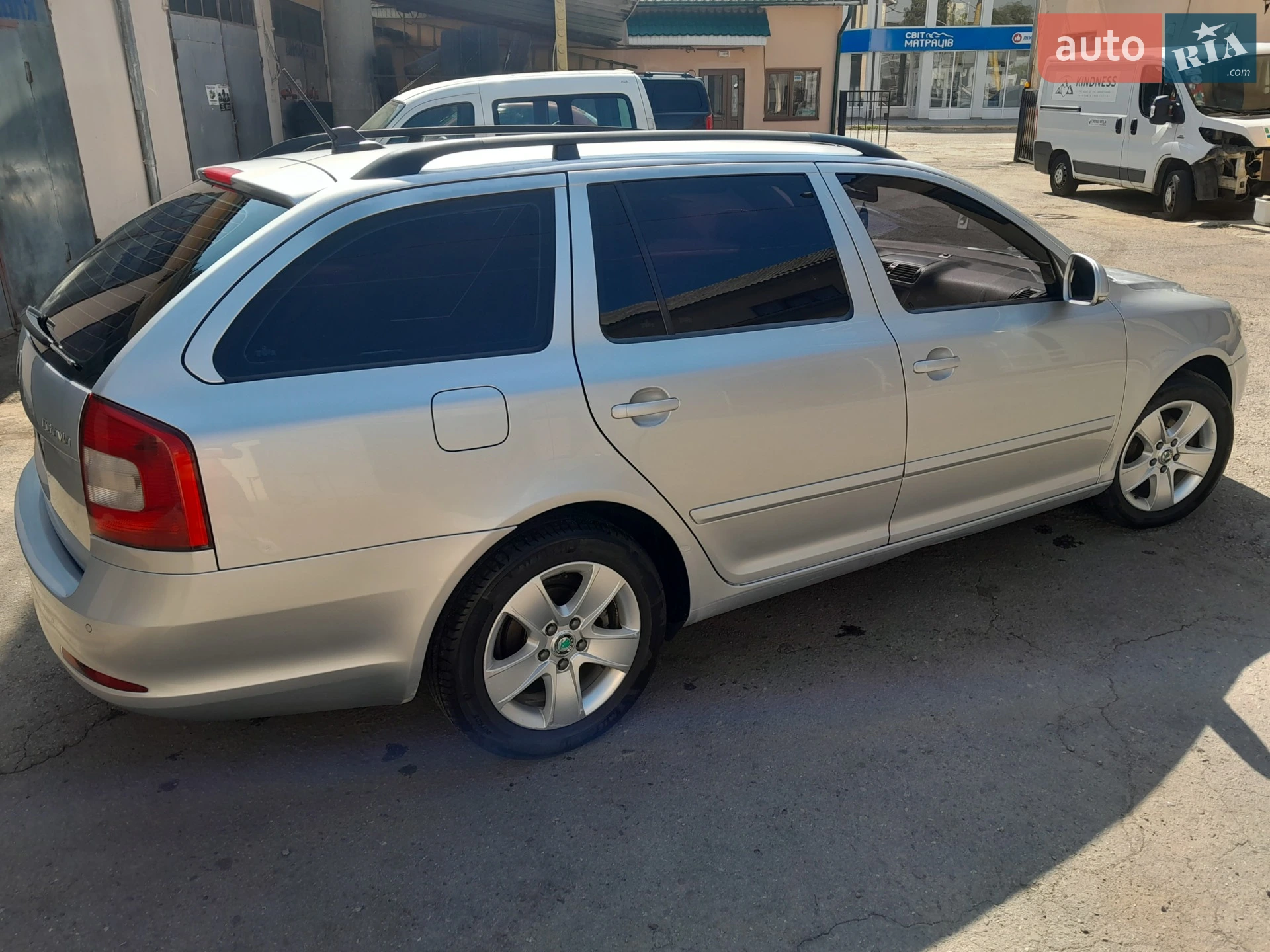 Skoda Octavia 2011 VIN TMBHT61ZXC2067174 фото оголошення 10 з 12