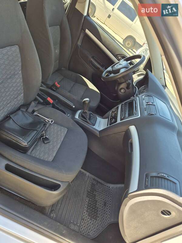 Лифтбек Skoda Octavia 2010 в Львове фото 7 Лифтбек Skoda Octavia 2010 в Львове