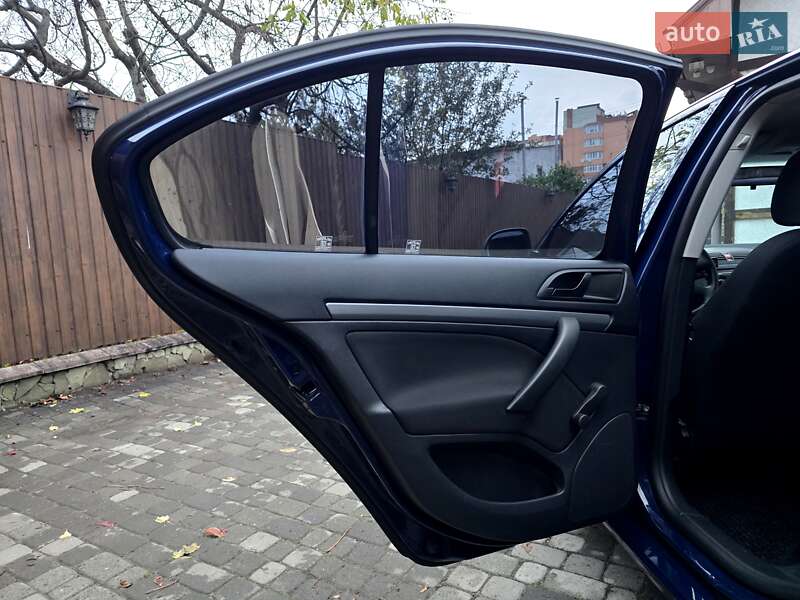 Лифтбек Skoda Octavia 2012 в Полтаве фото 93 Лифтбек Skoda Octavia 2012 в Полтаве