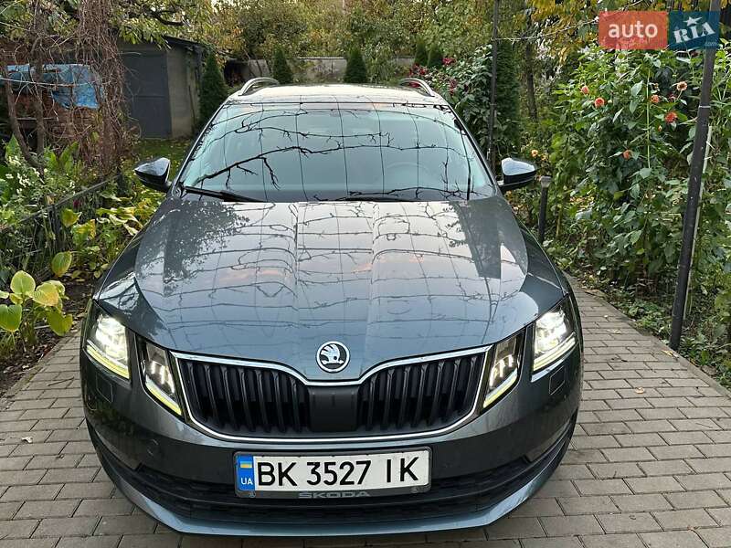 Универсал Skoda Octavia 2018 в Ужгороде фото Универсал Skoda Octavia 2018 в Ужгороде