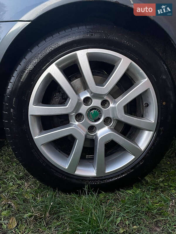 Лифтбек Skoda Octavia 2011 в Киеве фото 3 Лифтбек Skoda Octavia 2011 в Киеве