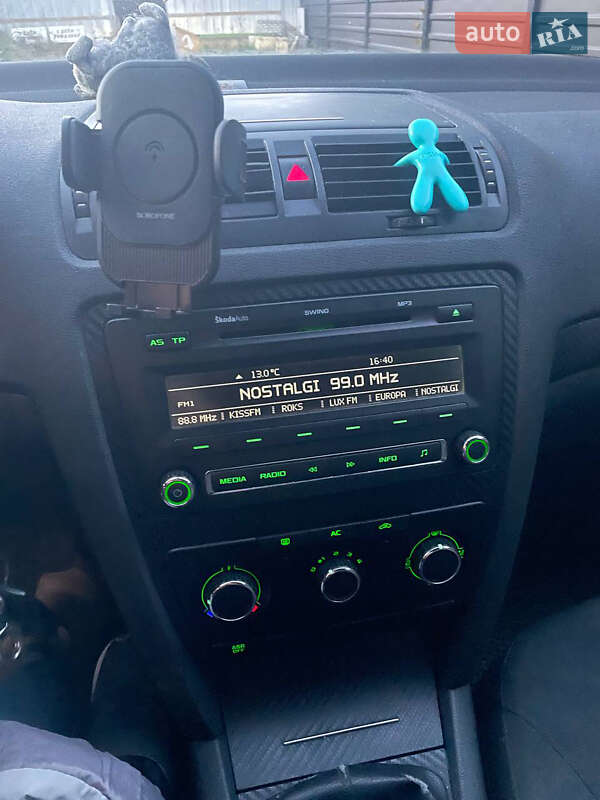 Лифтбек Skoda Octavia 2011 в Киеве фото 8 Лифтбек Skoda Octavia 2011 в Киеве