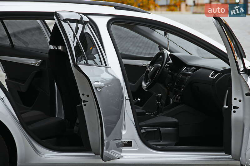 Універсал Skoda Octavia 2017 в Дніпрі