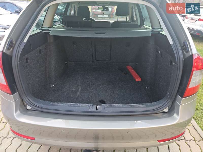 Универсал Skoda Octavia 2012 в Стрые