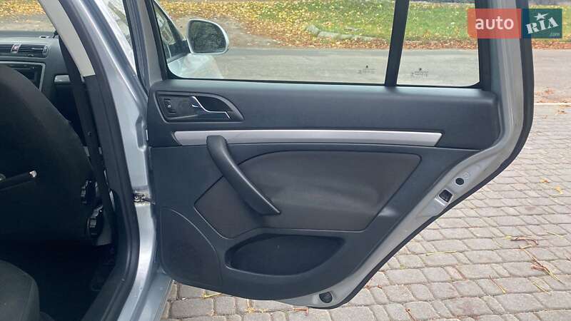 Універсал Skoda Octavia 2010 в Таращі