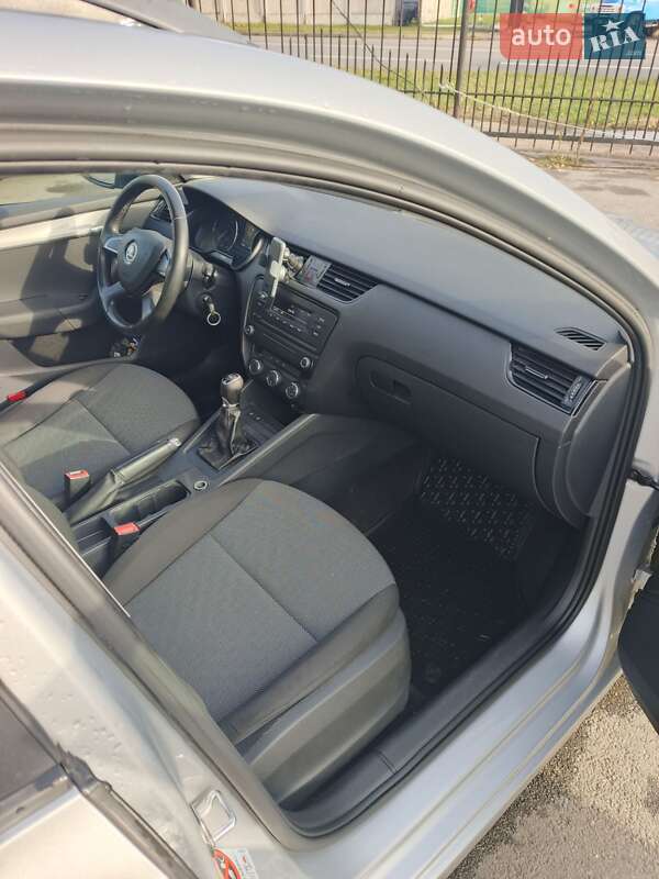 Універсал Skoda Octavia 2014 в Чернігові фото 5 Універсал Skoda Octavia 2014 в Чернігові