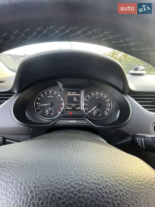 Лифтбек Skoda Octavia 2014 в Сельцо