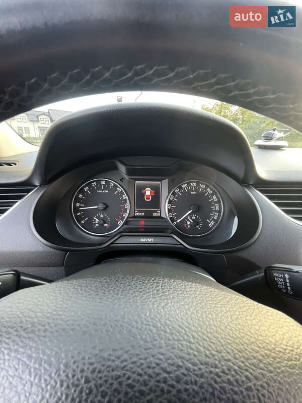 Лифтбек Skoda Octavia 2014 в Сельцо