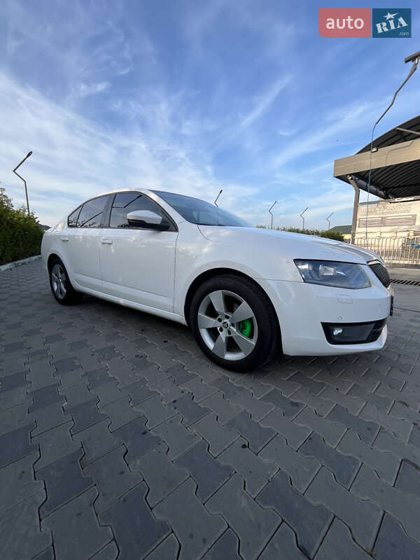 Лифтбек Skoda Octavia 2014 в Сельцо
