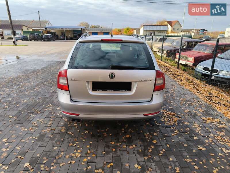 Универсал Skoda Octavia 2010 в Миргороде