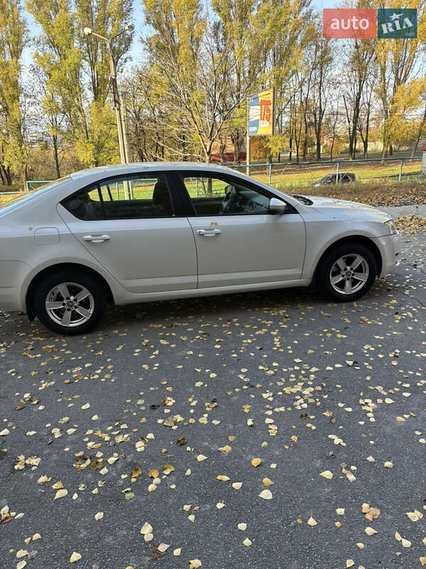 Лифтбек Skoda Octavia 2013 в Харькове фото 24 Лифтбек Skoda Octavia 2013 в Харькове