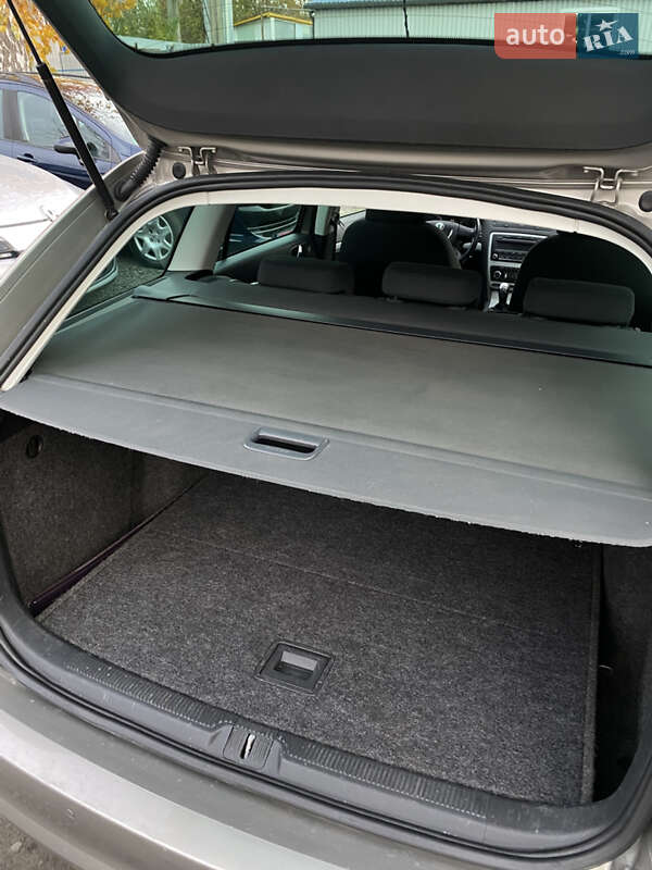 Универсал Skoda Octavia 2010 в Луцке фото 8 Универсал Skoda Octavia 2010 в Луцке