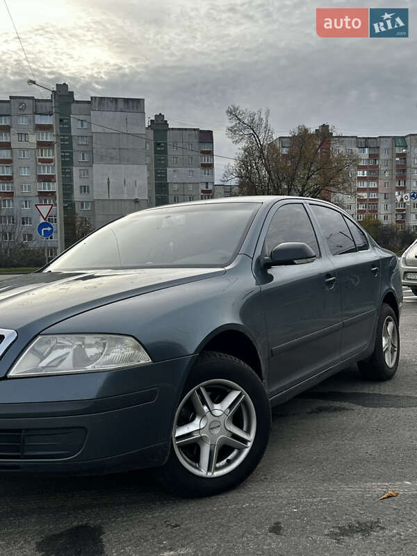 Ліфтбек Skoda Octavia 2004 в Чернігові фото 2 Ліфтбек Skoda Octavia 2004 в Чернігові
