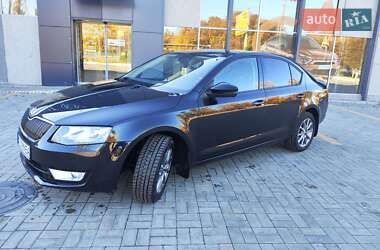 Лифтбек Skoda Octavia 2015 в Николаеве